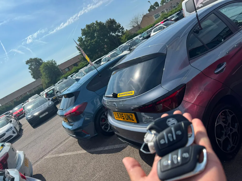 MG HS Hybrid — Dealer-supply keys programmed on site by Auto Locksmith Near Me