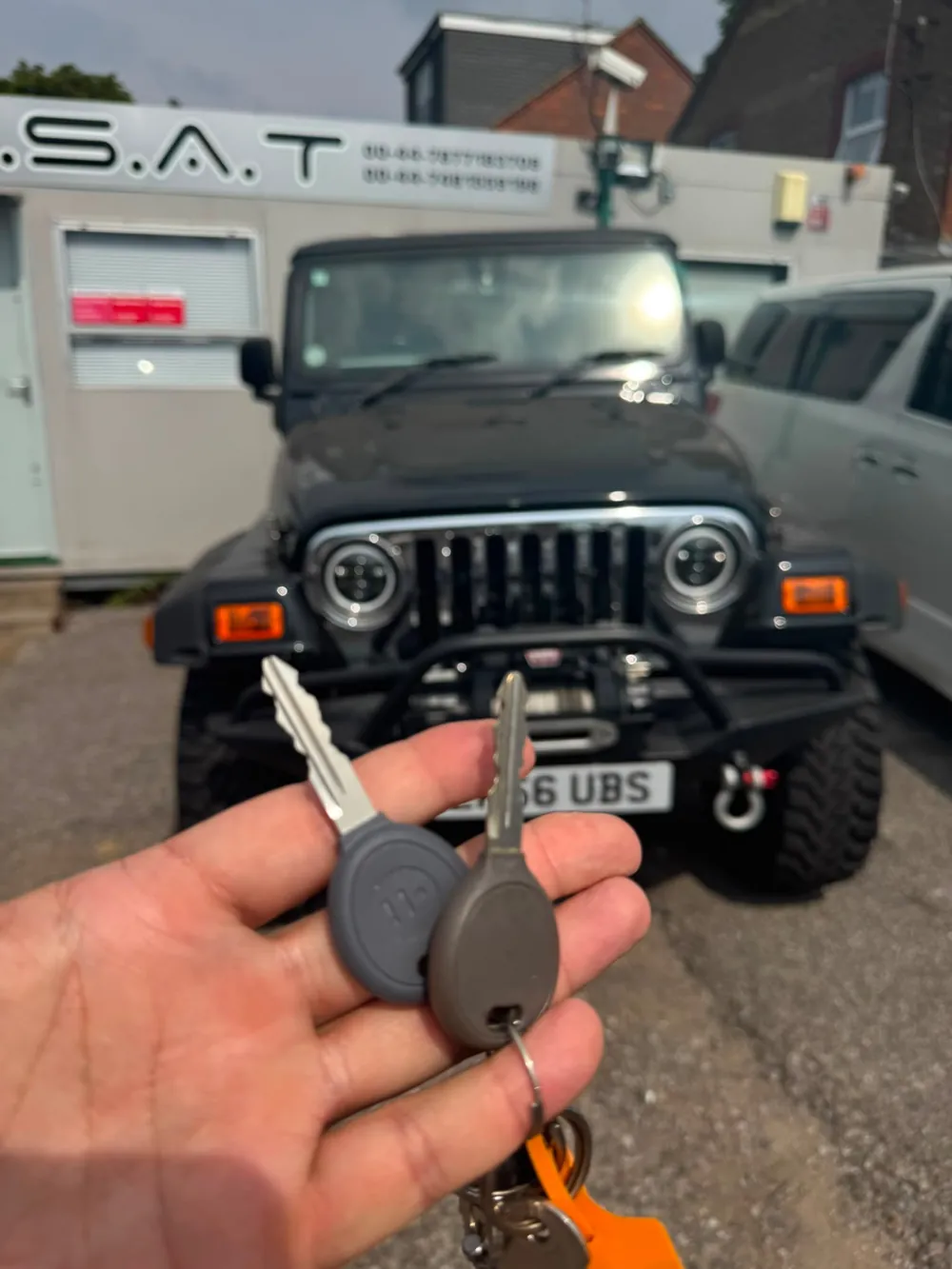 Jeep Wrangler — Transponder keys cut and programmed by Auto Locksmith Near Me